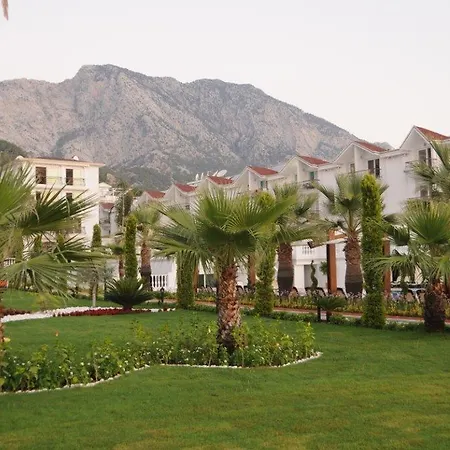 Hotel Onkel 4*